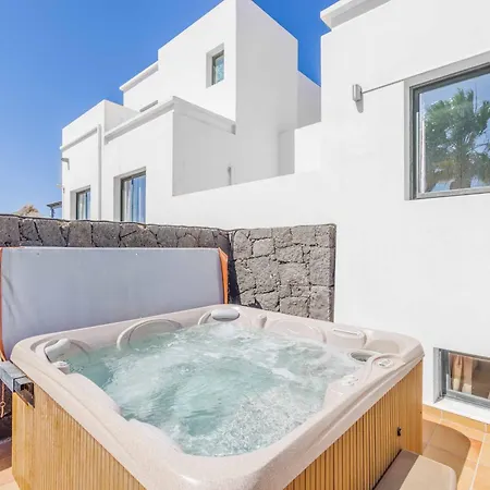 Victoria * Playa Blanca (Lanzarote)