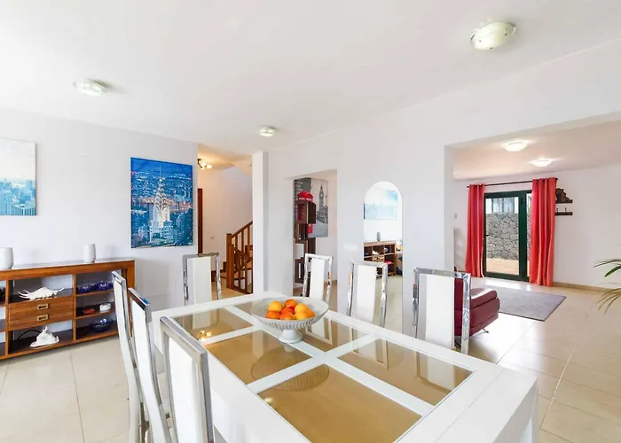 Victoria فيلة بلايا بلانكا